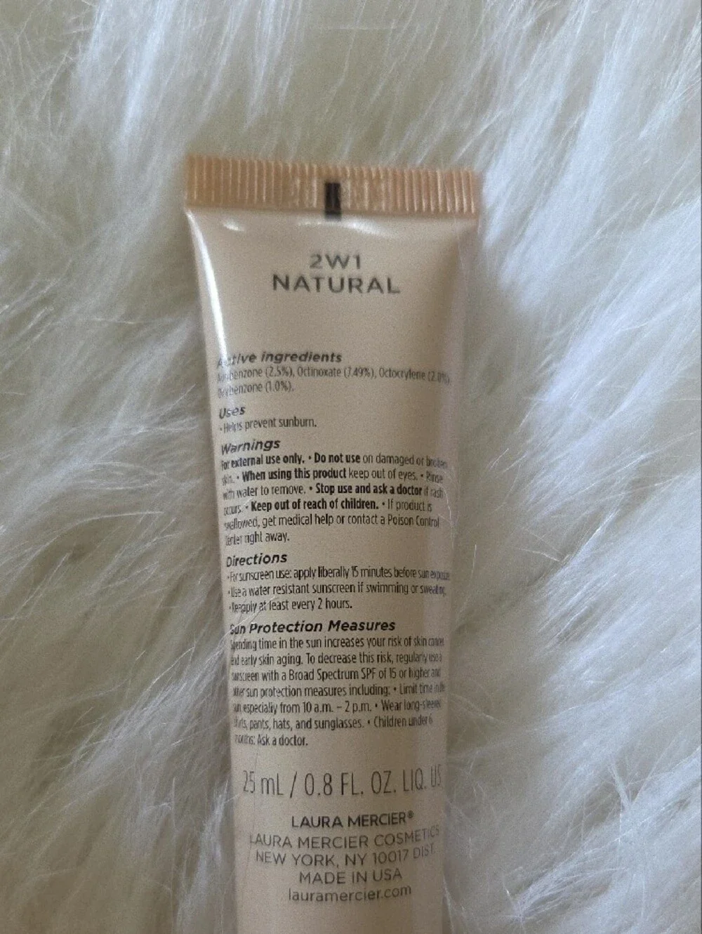 laura mercier Tinted Moisturizer - Beige/Nude